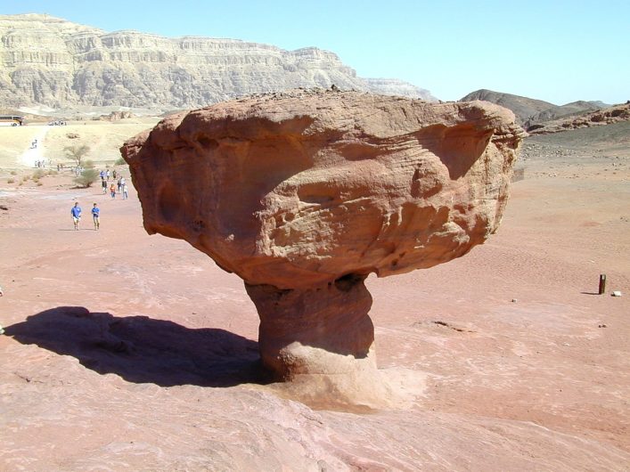 Timna mushroom2, tb n030301